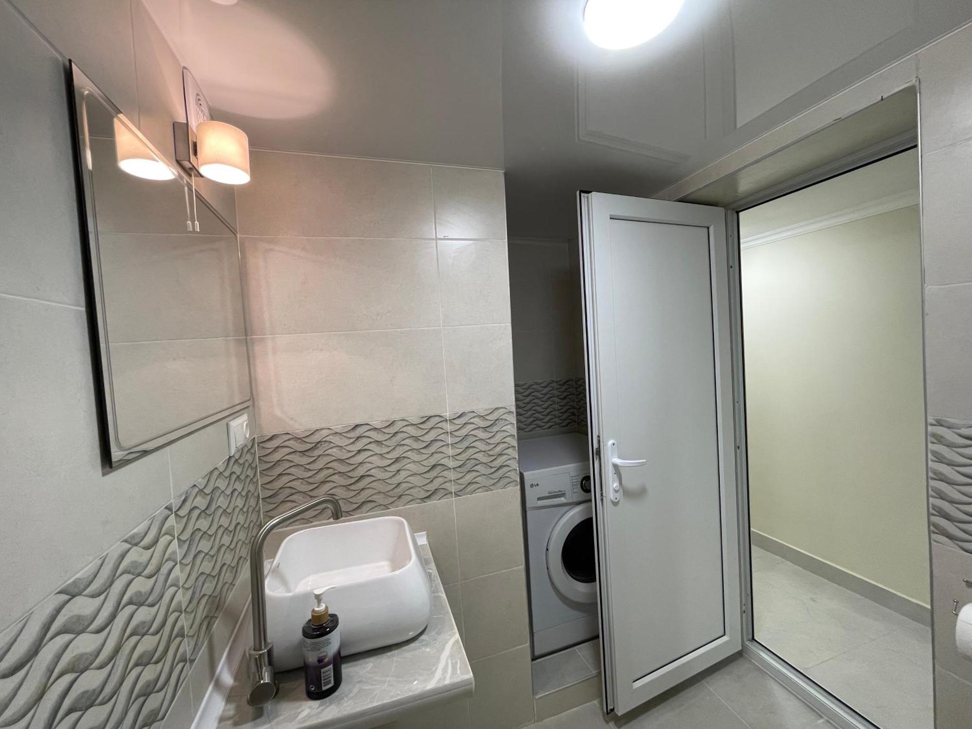 White Stones Apartment Kutaisi Exterior photo